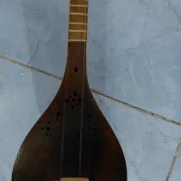 سه تار|سازهای سنتی|شیراز, میانرود|دیوار