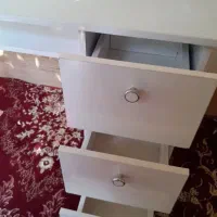 میز کاشت ناخنکاری|آرایشگاه و سالنهای زیبایی|طارم (زنجان), |دیوار