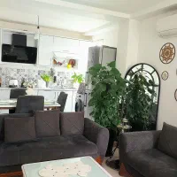 ۸۰ متر دو خوابه ویو استخر پاشوران بسیار شیک و مرتب