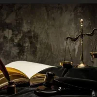 وکیل پایه یک دادگستری