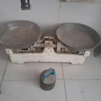 ترازو در حد نو