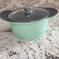 سرویس قابلمه ی چدن  کاملا نو|ظروف پخت‌وپز|قائن, |دیوار