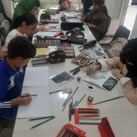 آموزشگاه نقاشی،خوشنویسی سفال و هنرهای تجسمی اسطوره