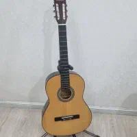 گیتار در حد نو