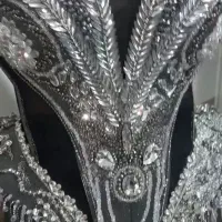 لباس فاخر ملکه