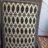 پشتی به رنگ کرم قهوه ای سبز