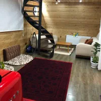 کلبه ویلا سوئیسی جنگلی کوهستانی|اجارهٔ کوتاه‌مدت ویلا و باغ|چمستان, |دیوار