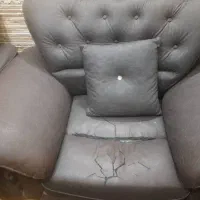 فروش مبل ۷ نفره به همراه میز وسط به قیمت توافقی|مبلمان خانگی و میز عسلی|شیراز, گلشن|دیوار