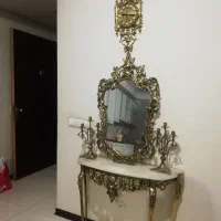 آینه و شمعدان و ساعت برنزی