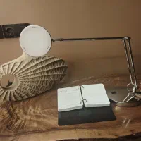 چراغ مطالعه متحرک  نو مهتابی