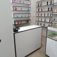 قفسه و ویترین