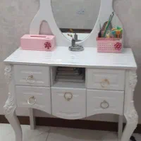 میز ارایش دخترانه