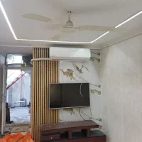 یک نفر شاگرد برای کار و یک  نفر برای فروشندگی