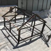 نرده ،نورگیر ،لنگه پنجره همراه با شیشه اش