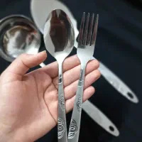 قاشق وچنگال