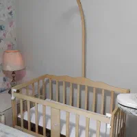 تخت کنارمادر