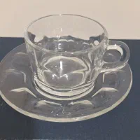 فنجان ونعلبکی چای خوری و نعلبکی گلدار