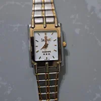 ساعت مچی زنانه در حد نو.. رنگ ثابت