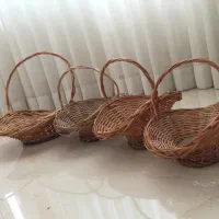 تعدادی سبد حصیری کامل سالم