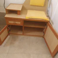 میز تلفن و صندلی نشستن