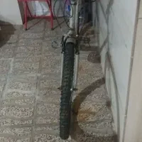 دوچرخه|دوچرخه، اسکیت، اسکوتر|میانه, |دیوار