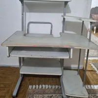 میز کامپیوتر