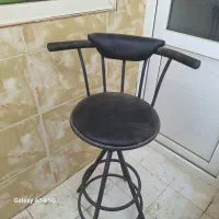 صندلی پایه دار