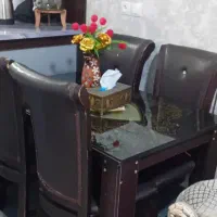 میز نهار خوری چهار نفره بسیار نمیز