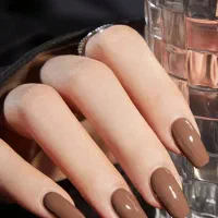 مدل برای کاشت و ترمیم ناخن و مانیکور و پدیکور