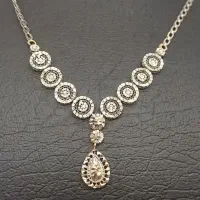 دستبندوگوشواره ۱۵۰تا۲۰۰بالای تابلو|جواهرات|قم, ارم|دیوار