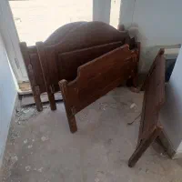 سه عدد تخت خواب قدیمی با چوب اعلا