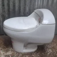 توالت فرنگی تمیز