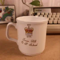 لیوان نقره ای ملکه الیزابت دوم کلکسیونی|کلکسیون اشیاء عتیقه|تهران, امام زاده عبدالله|دیوار