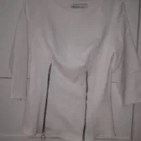 تعدادی لباس تازه|لباس|ایلخچی, |دیوار