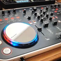 DDJ ERGO V دستگاه دی جی