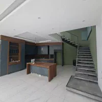 1000 متر  بنا ۵ طبقه ۲۰۰ متری ، ۳ خواب