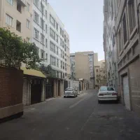 90متر دو خواب کلید نخورده /شمالی نورگیر