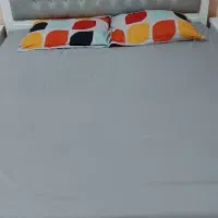 تخت خواب دونفره با تشک ومیز آرایش|تخت و سرویس خواب|محلات, |دیوار