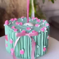 کیک خانگی تازه و باکیفیت ویژه تولد و عصرانه