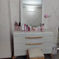 سرویس خواب  در حد نو و بسیار تمیز|تخت و سرویس خواب|قم, دروازه قلعه|دیوار