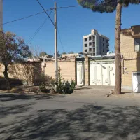 خانه 500 متری در خ بعثت کاشمر بر 18