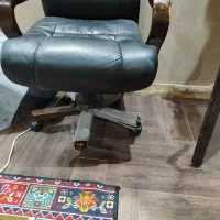 صندلی مدیریت پمپی|صندلی و نیمکت|شاهین‌شهر, عطار|دیوار