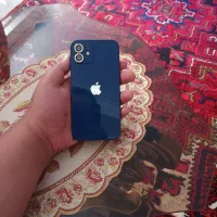 اپل iPhone 12 با حافظهٔ ۶۴ گیگابایت