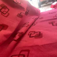 موکت کارکرده بسیار تمیز تازه شسته شده