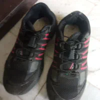 کفش و لباس بچه گانه