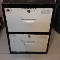 فایل فلزی ،سطل بزرگ،چوب لباسی،نردبان.