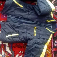 کاپشن|لباس|اهر, |دیوار