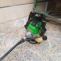 علف زن|ابزارآلات|بروجرد, |دیوار