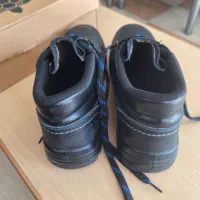 کفش کار ایمنی در حد نو سایز ۴۲ تمیز و عالی|کیف، کفش، کمربند|تنکابن, |دیوار