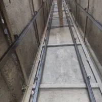 شاگرد برای آسانسور